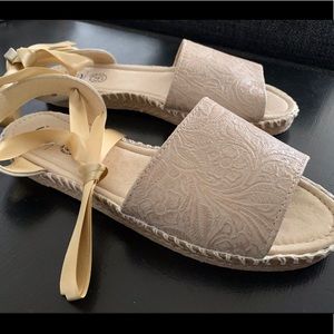 Agave Girl Maya Lace-Up Sandals